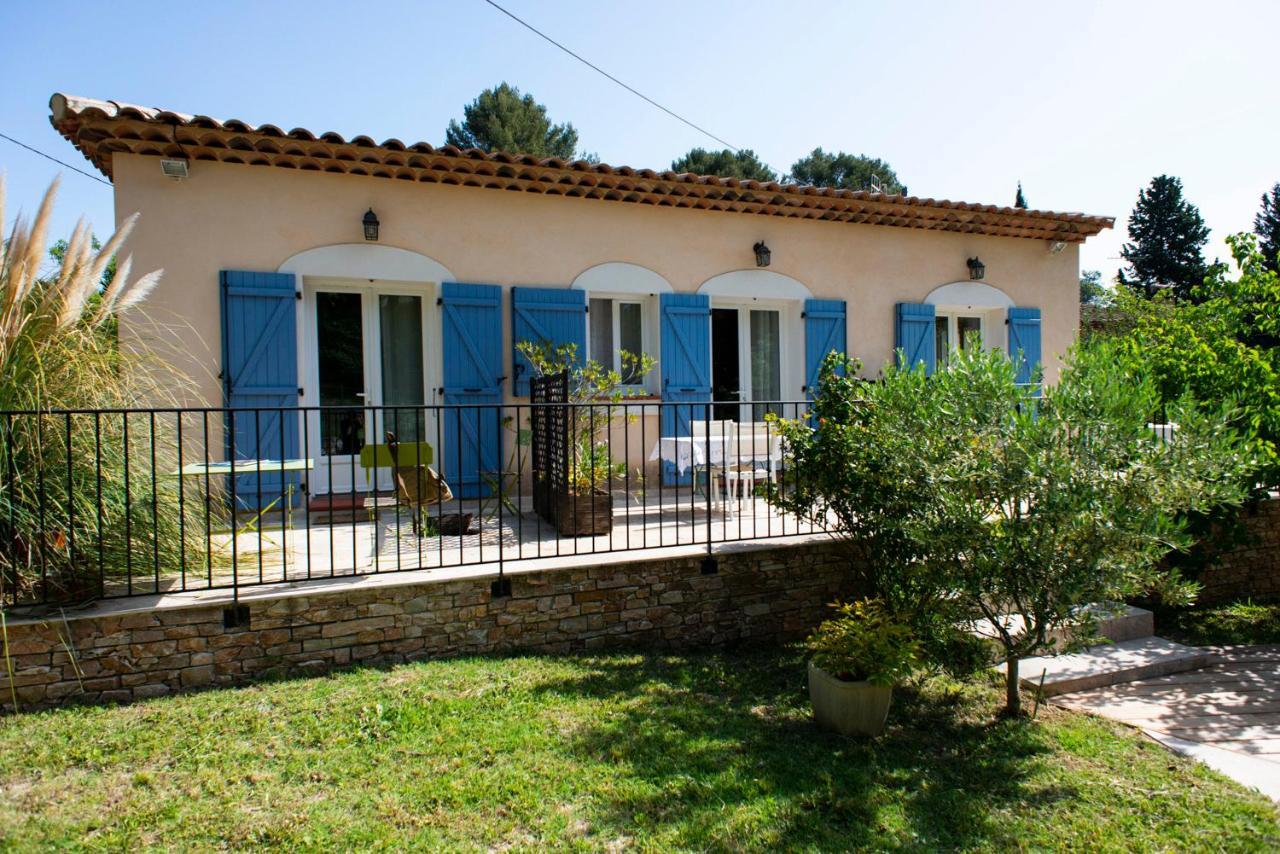 Les Manaux En Provence Bed & Breakfast Roquevaire Bagian luar foto