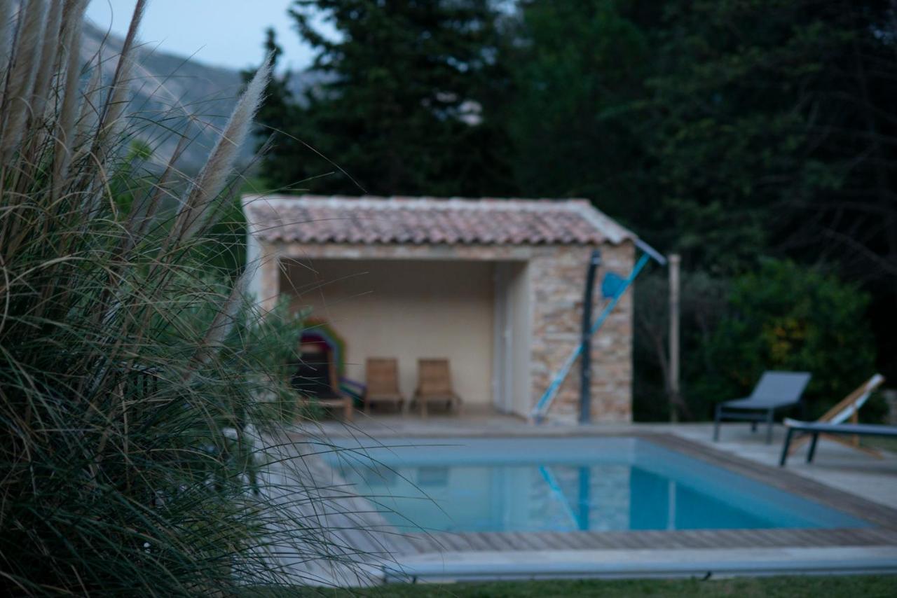 Les Manaux En Provence Bed & Breakfast Roquevaire Bagian luar foto