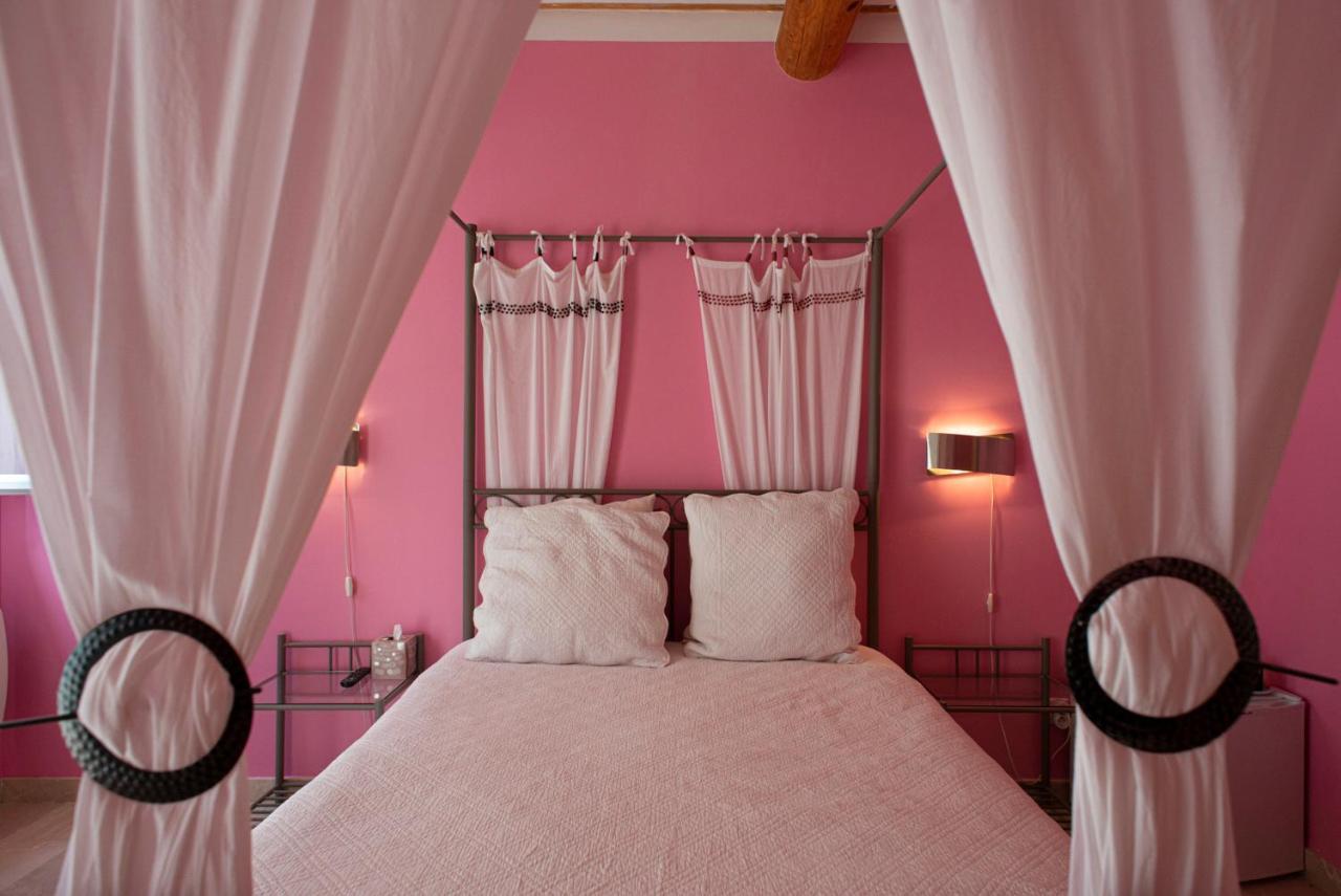 Les Manaux En Provence Bed & Breakfast Roquevaire Bagian luar foto