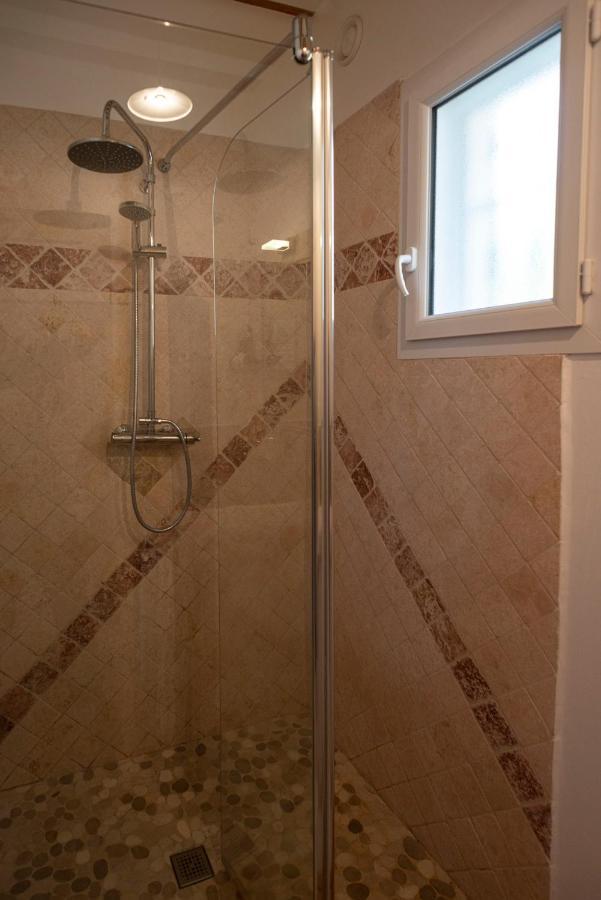 Les Manaux En Provence Bed & Breakfast Roquevaire Bagian luar foto