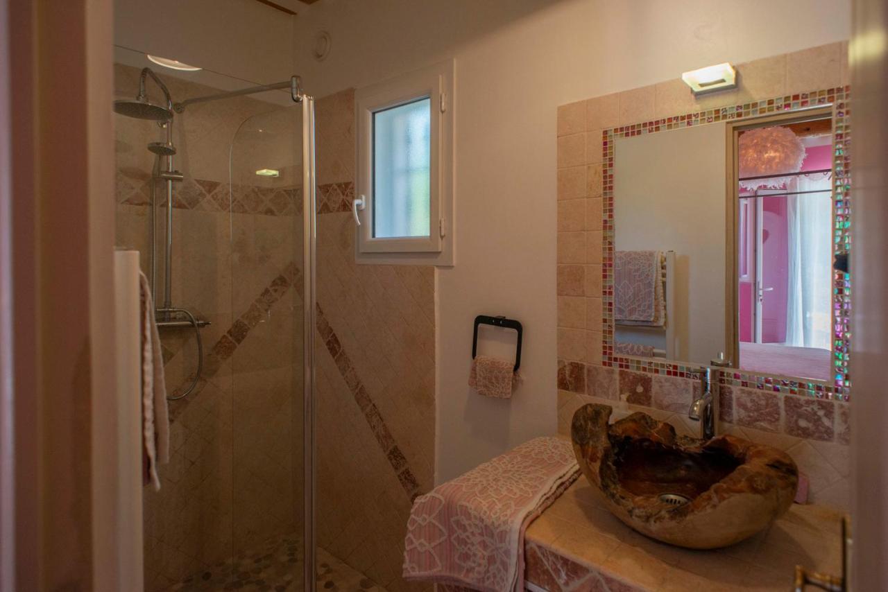 Les Manaux En Provence Bed & Breakfast Roquevaire Bagian luar foto
